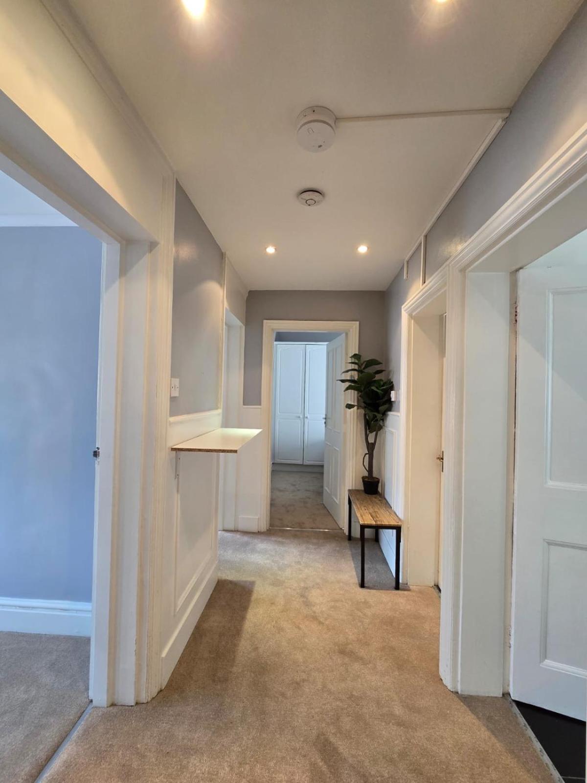 Great Flat Close To Edgware Road Лондон Экстерьер фото